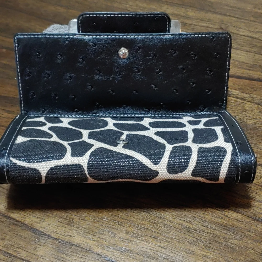 Animal Print Clutch Wallet Black White Giraffe Print Snap Closure Wallet